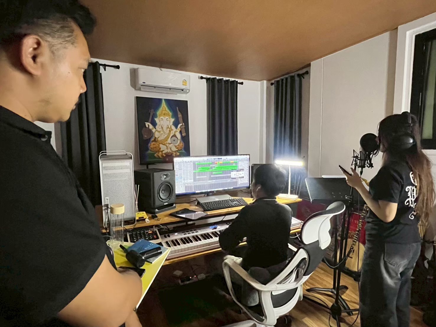 โครงการการสร้างสื่อประชาสัมพันธ์เพื่อส่งเสริมเศรษฐกิจการท่องเที่ยวเชิงวัฒนธรรม ผ่านรูปแบบนาฏศิลป์อีสาน ชุด เที่ยวท่องล่องเมืองสารคาม